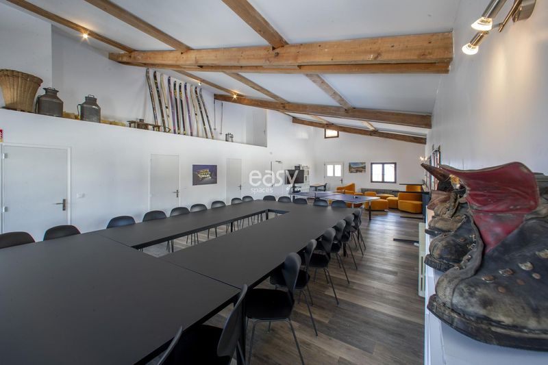 Event locations and venues specifically designed for mountain settings in France